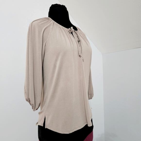 Monica M Taupe Raglan Sleeve Keyhole Tie Front Lightweight Top Medium Minimal - Picture 2 of 10